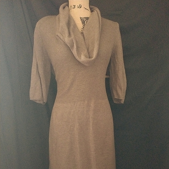 Robbie Bee Dresses & Skirts - Robbie Bee Brown Dress